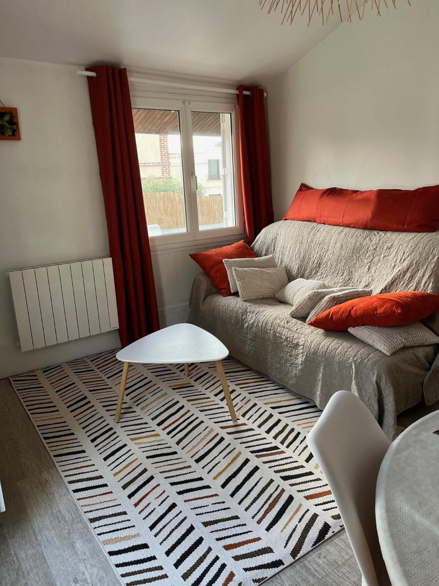 Lalyne- Maison De Charme Et Son Studio Trouville Sur Mer Exterior foto